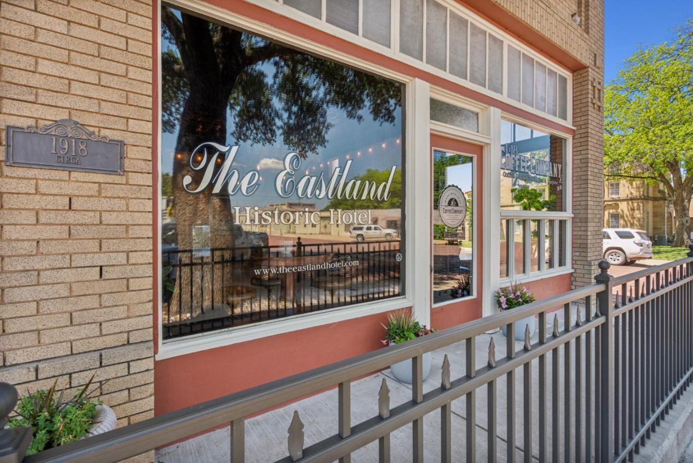 The Eastland Historic Hotel- Imperial Room Exterior photo